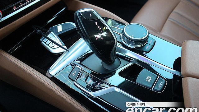 BMW 5-SERIES 520d Luxury Special Edition купить на сайте DeffCars