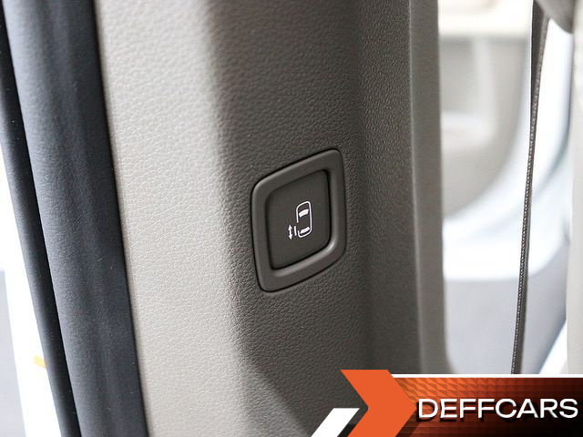 Kia CARNIVAL Gasoline 9-Seater Signature купить на сайте DeffCars