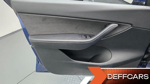 Tesla MODEL Y Long Range AWD купить на сайте DeffCars