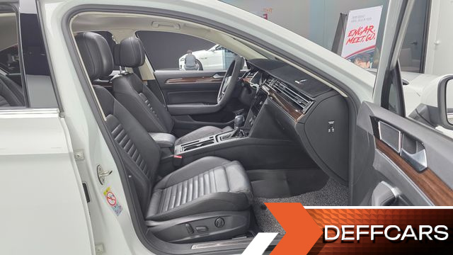 Volkswagen PASSAT 2.0 TDI Premium купить на сайте DeffCars