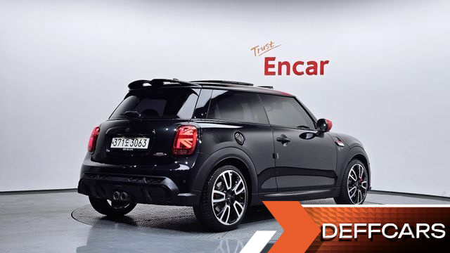 Mini COOPER JCW Pat Moss Edition 3rd купить на сайте DeffCars