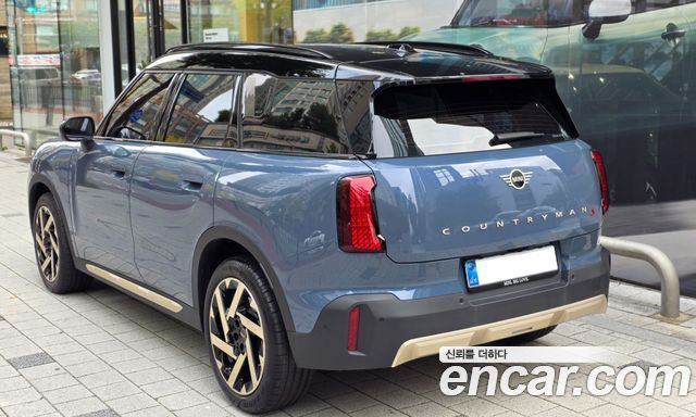 Mini COUNTRYMAN ALL4 Favoured купить на сайте DeffCars