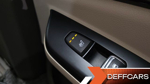 Kia CARNIVAL Gasoline 9-Seater Prestige купить на сайте DeffCars