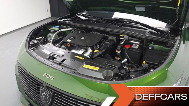 Peugeot 308 1.5 BlueHDi Allure купить на сайте DeffCars