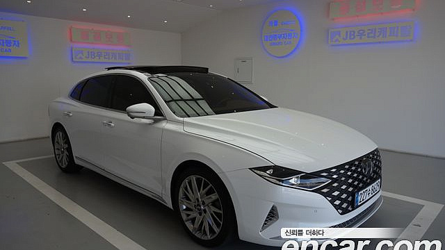 Hyundai GRANDEUR 2.5 Calligraphy купить на сайте DeffCars
