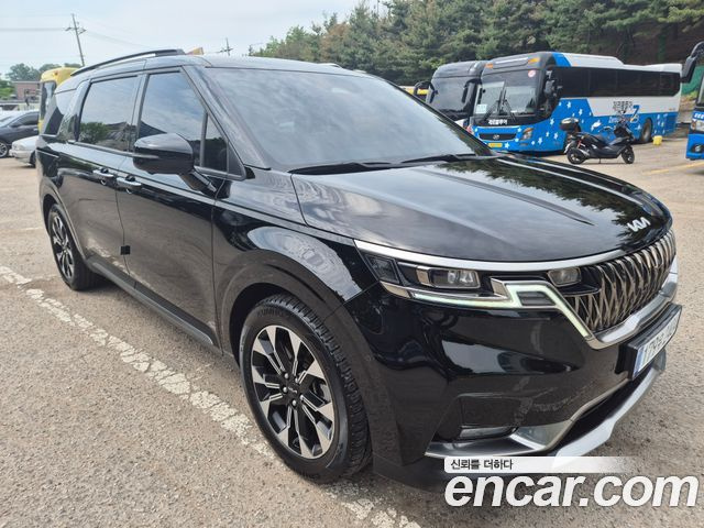 Kia CARNIVAL Gasoline 9-Seater Signature купить на сайте DeffCars