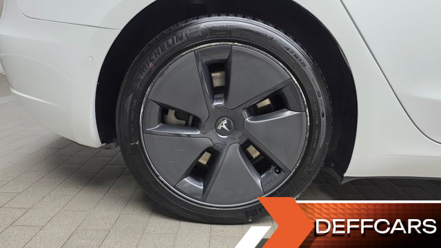 Tesla MODEL 3 Long Range AWD купить на сайте DeffCars