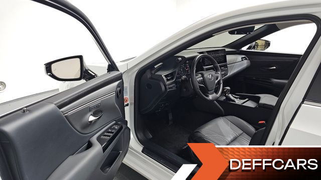 Lexus ES Luxury Plus купить на сайте DeffCars
