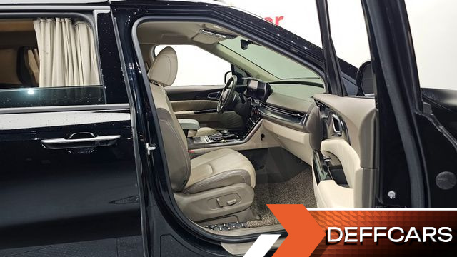 Kia CARNIVAL Gasoline 7-Seater Hi-Limousine Signature купить на сайте DeffCars