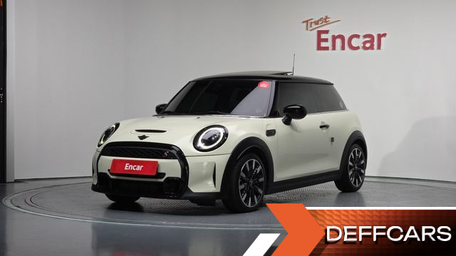 Mini COOPER Classic Launch Pack Third Generation купить на сайте DeffCars