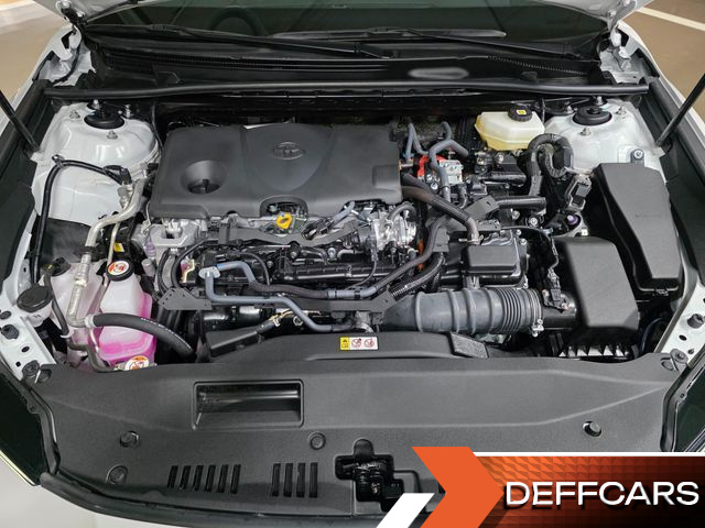 Toyota CAMRY 2.5 XLE Hybrid купить на сайте DeffCars