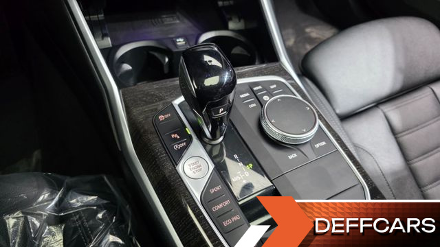 BMW 3-SERIES 320i Luxury купить на сайте DeffCars