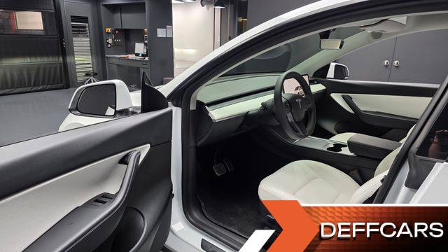 Tesla MODEL Y Long Range AWD купить на сайте DeffCars