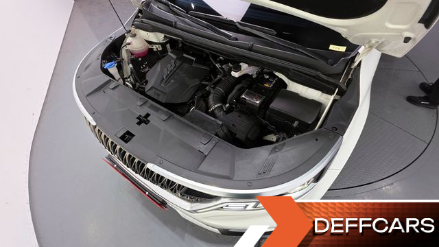 Kia CARNIVAL Gasoline 9-Seater Signature купить на сайте DeffCars