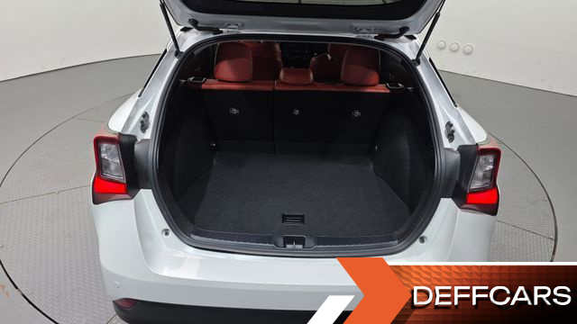 Toyota PRIUS 1.8 купить на сайте DeffCars