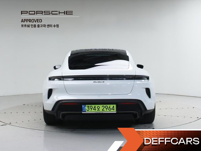 Porsche TAYCAN Turbo S купить на сайте DeffCars