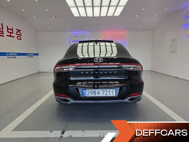 Hyundai GRANDEUR Le Blanc купить на сайте DeffCars
