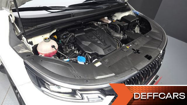 Kia CARNIVAL Gasoline 9-Seater Signature купить на сайте DeffCars