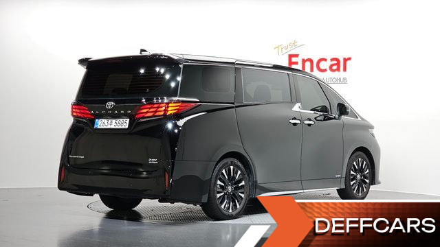 Toyota ALPHARD 2.5 HEV Executive AWD купить на сайте DeffCars