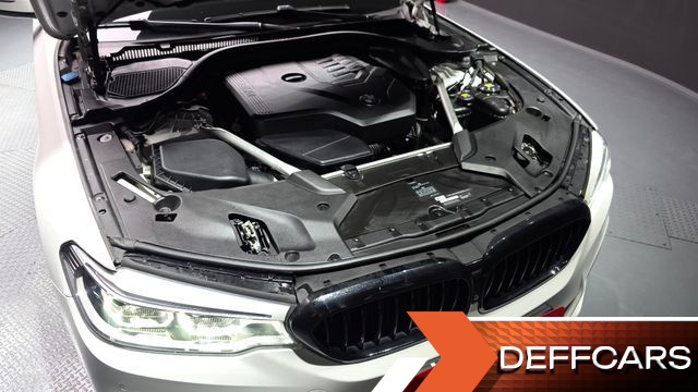 BMW 5-SERIES 530i xDrive M Sport Package Plus купить на сайте DeffCars