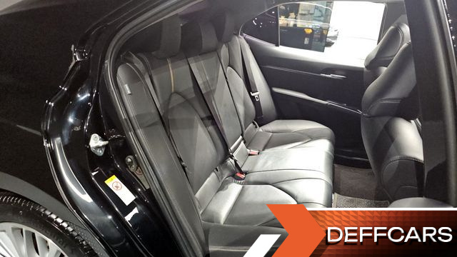 Toyota CAMRY 2.5 XLE Hybrid купить на сайте DeffCars