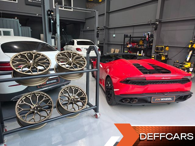 Lamborghini HURACAN LP610-4 Spyder купить на сайте DeffCars