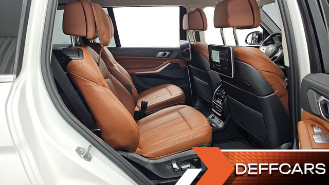 BMW X7 xDrive 40i Design Pure Excellence 6-Seater купить на сайте DeffCars