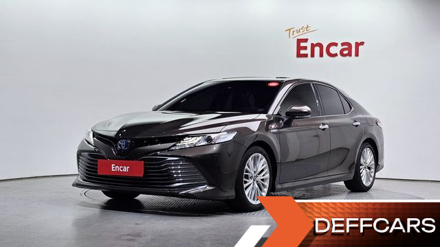 Toyota CAMRY 2.5 XLE Hybrid купить на сайте DeffCars
