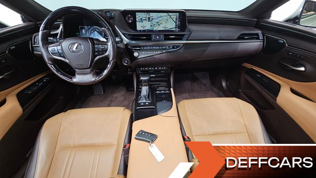 Lexus ES Executive купить на сайте DeffCars