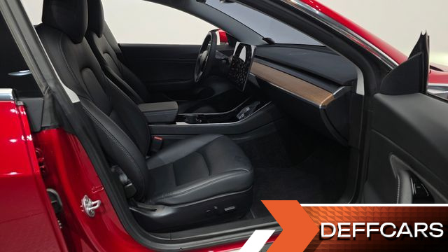 Tesla MODEL 3 Long Range AWD купить на сайте DeffCars