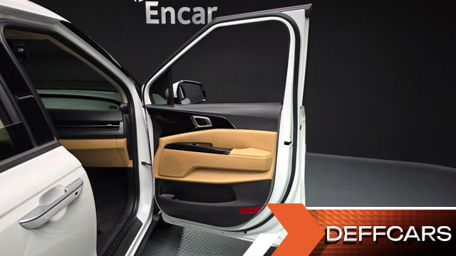 Kia CARNIVAL Gasoline 7-Seater Noblesse купить на сайте DeffCars