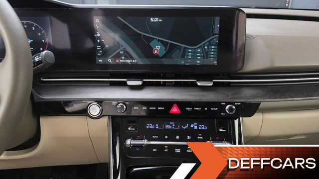 Kia CARNIVAL Gasoline 9-Seater Signature купить на сайте DeffCars