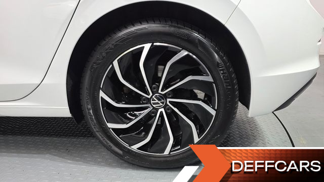 Volkswagen GOLF 2.0 TDI Prestige купить на сайте DeffCars