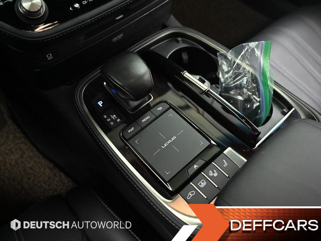 Lexus LS 3.5 Luxury AWD купить на сайте DeffCars