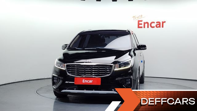 Kia CARNIVAL 7-Seater Limousine President купить на сайте DeffCars