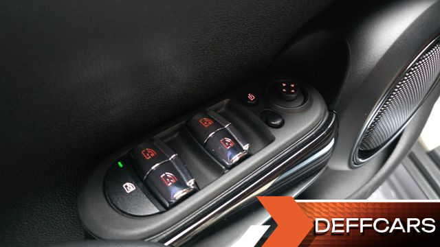 Mini COOPER 5Door Classic Third Generation купить на сайте DeffCars