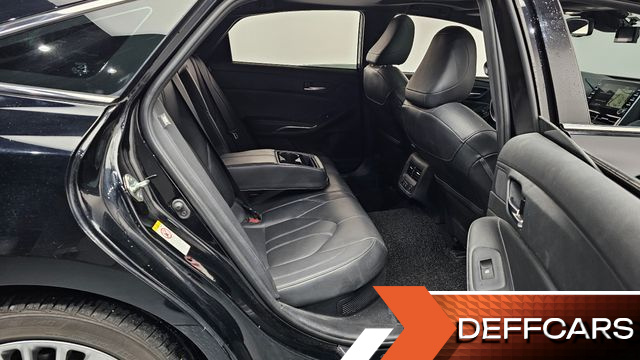 Toyota AVALON 2.5 Hybrid купить на сайте DeffCars
