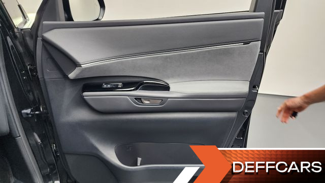 Lexus LM 500h Executive купить на сайте DeffCars