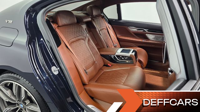 BMW 7-SERIES M760Li xDrive купить на сайте DeffCars