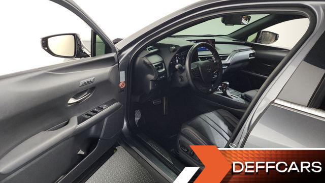 Lexus UX 2.0 F-Sport 2WD купить на сайте DeffCars