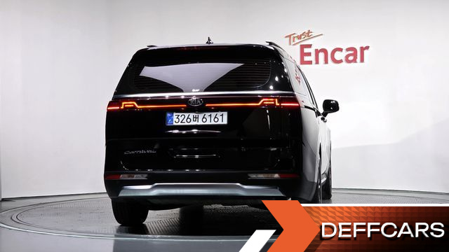 Kia CARNIVAL Gasoline 9-Seater Signature купить на сайте DeffCars