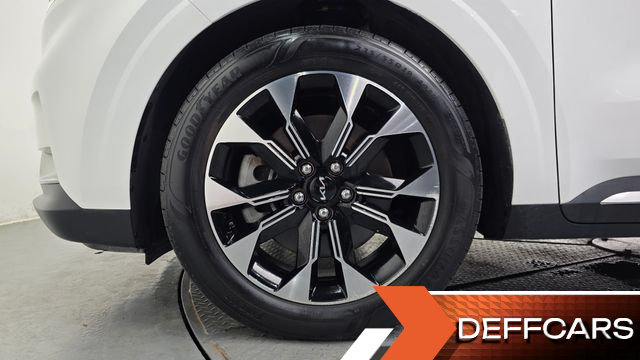 Kia CARNIVAL 9-Seater Noblesse купить на сайте DeffCars