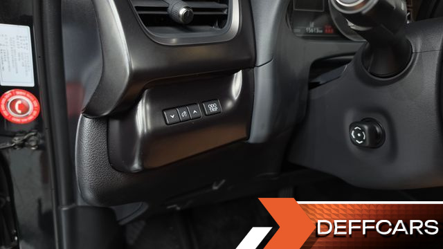 Lexus UX 2.0 2WD купить на сайте DeffCars