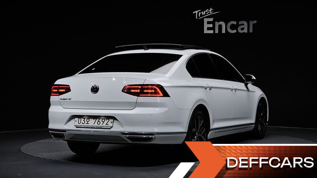 Volkswagen PASSAT 2.0 TDI Premium купить на сайте DeffCars