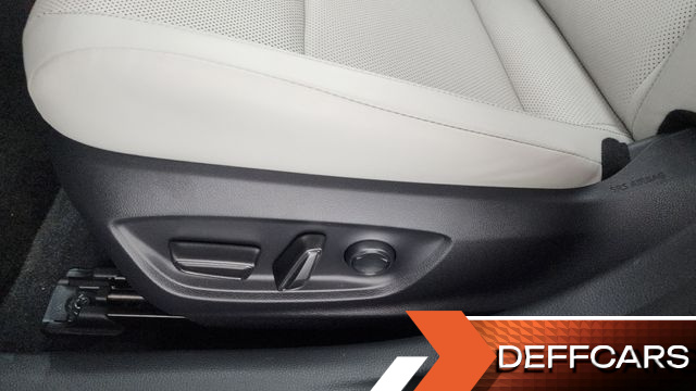 Toyota PRIUS 2.0 XLE купить на сайте DeffCars