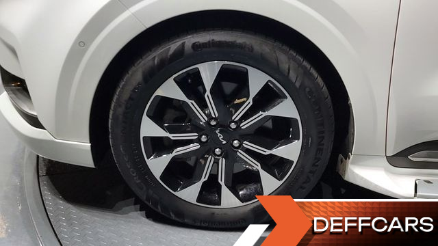 Kia CARNIVAL Gasoline 9-Seater Hi-Limousine Signature купить на сайте DeffCars