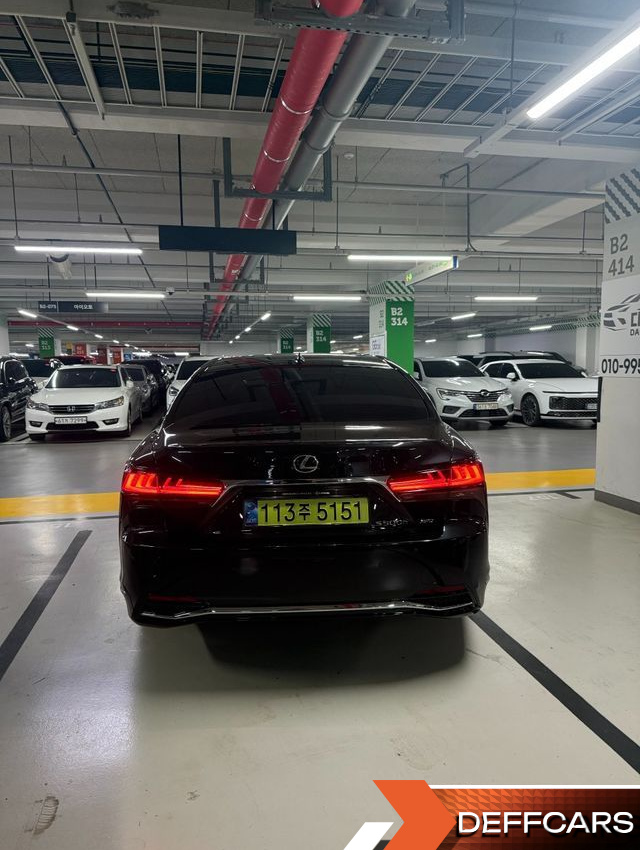 Lexus LS 3.5 Platinum AWD купить на сайте DeffCars
