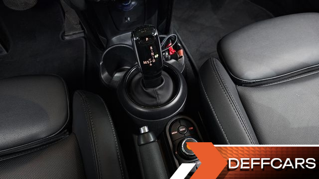 Mini COOPER 5Door Classic Third Generation купить на сайте DeffCars