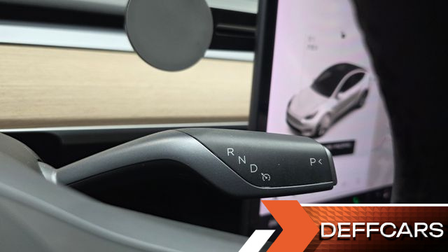 Tesla MODEL Y Standard Range RWD купить на сайте DeffCars