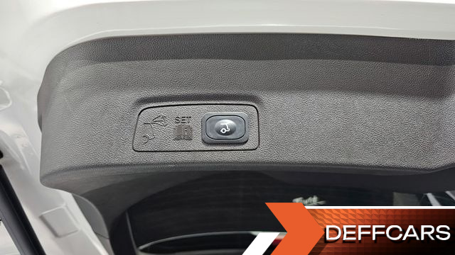 Lincoln MKC 2.0 AWD купить на сайте DeffCars